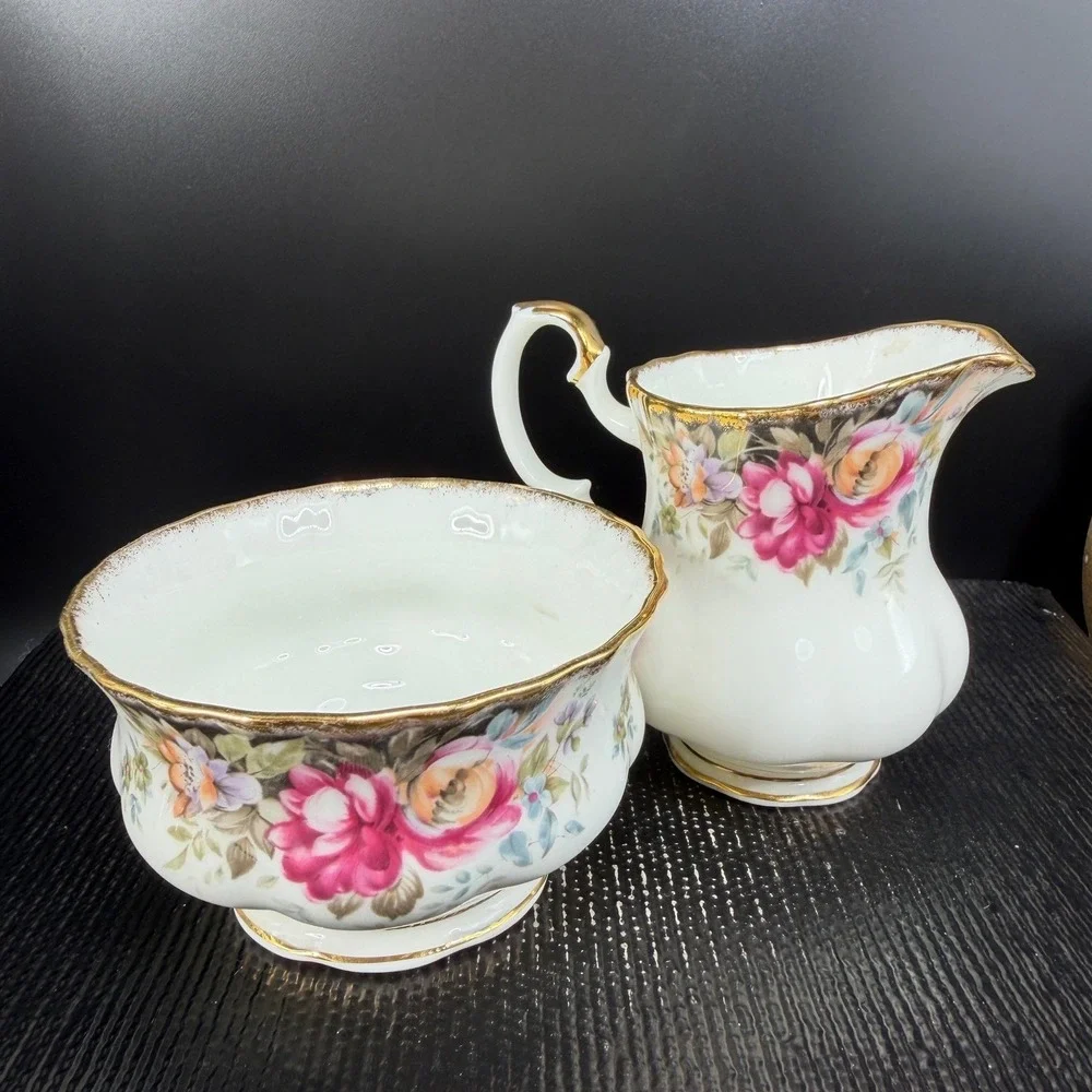 Royal Albert Autumn Roses Creamer &‎ Sugar Bowl Set Bone China Gold Trim England